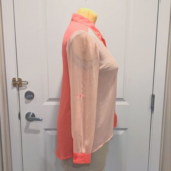 $5 Item! Maurices L Two-Tone Coral Pink Sheer Button Down Button Sleeve Blouse - Picture 6 of 7